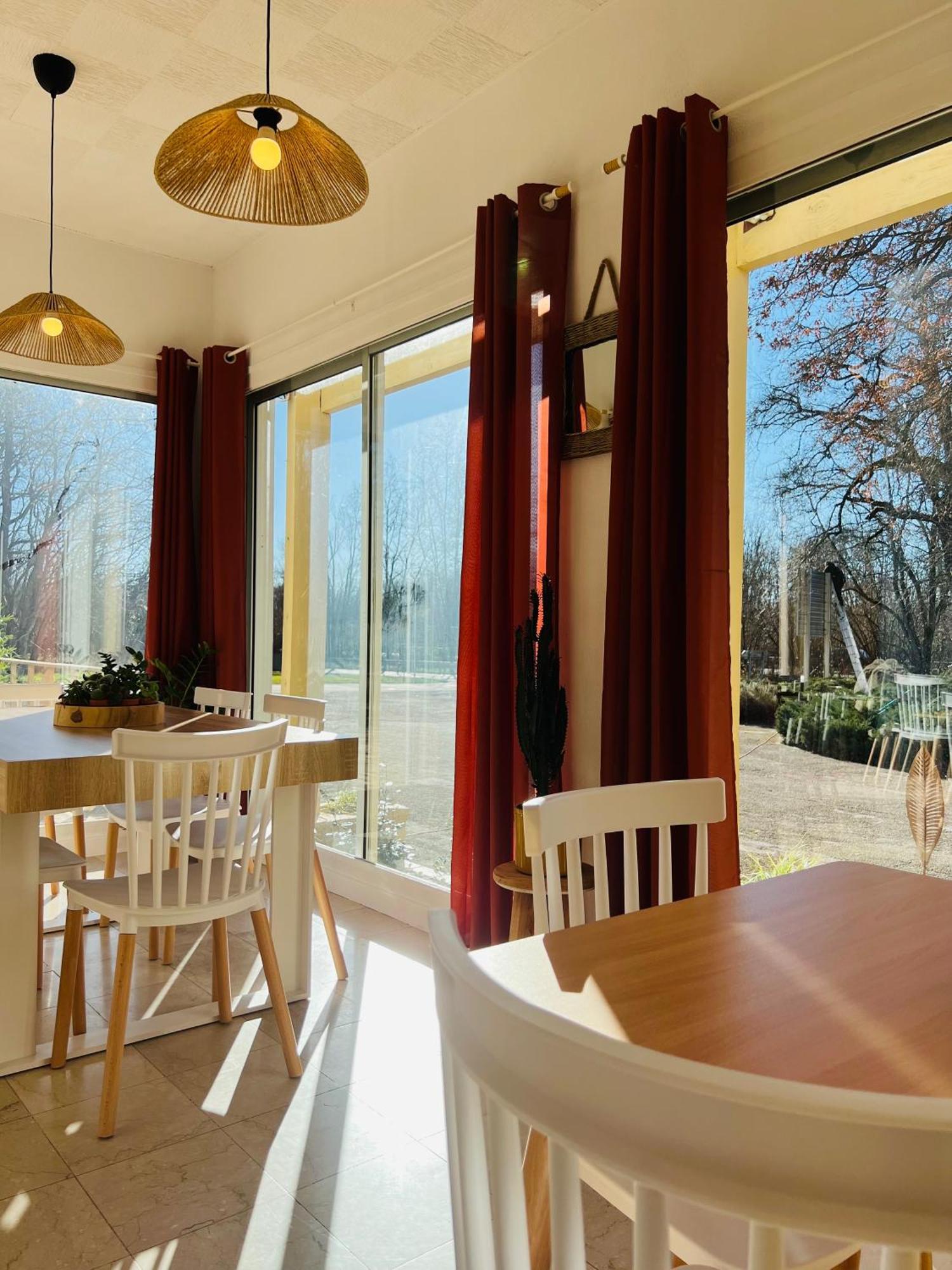 Motel Les Broussailles Mesves-sur-Loire Exterior photo