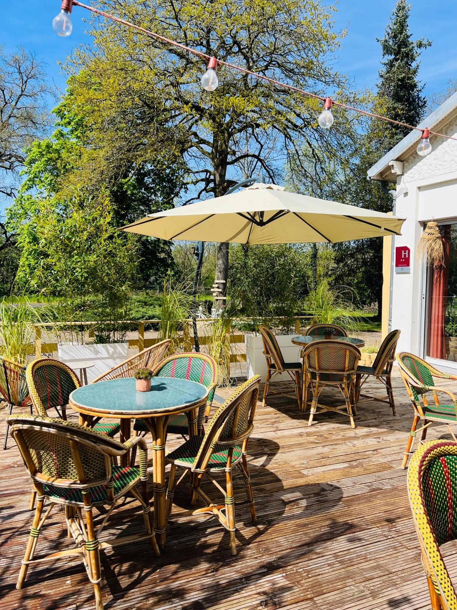 Motel Les Broussailles Mesves-sur-Loire Exterior photo